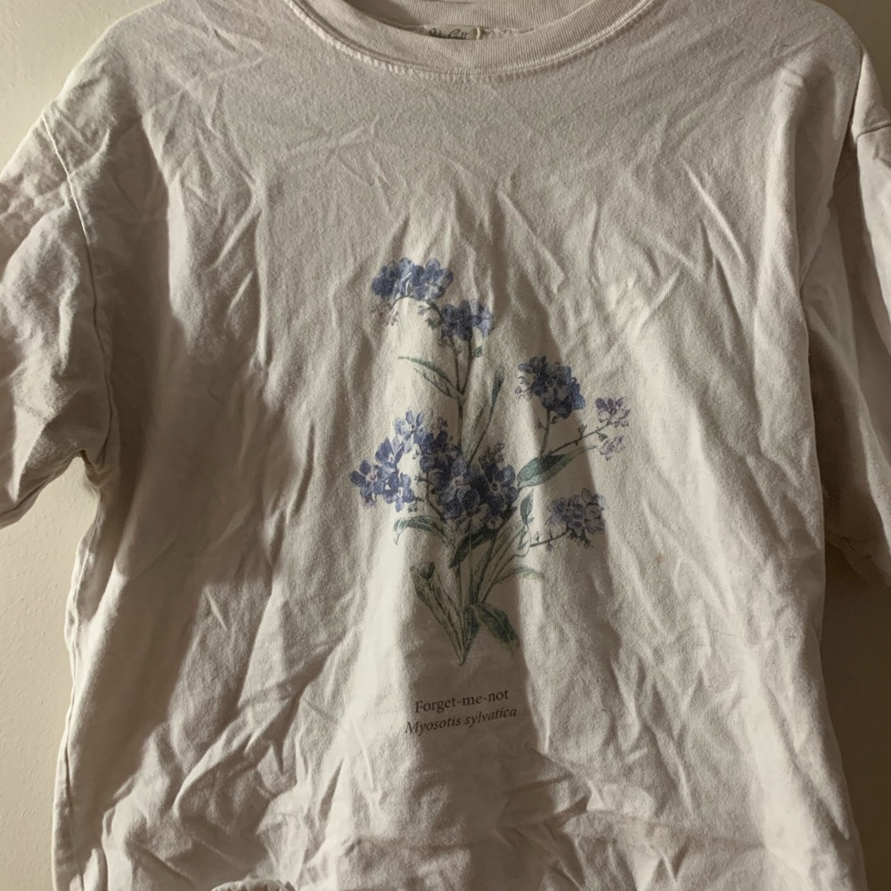 Brandy Melville Flower Graphic T-Shirt